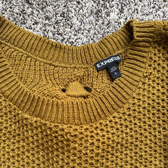 Express - S - Fall Oversized Sweater - Picture 4 of 4